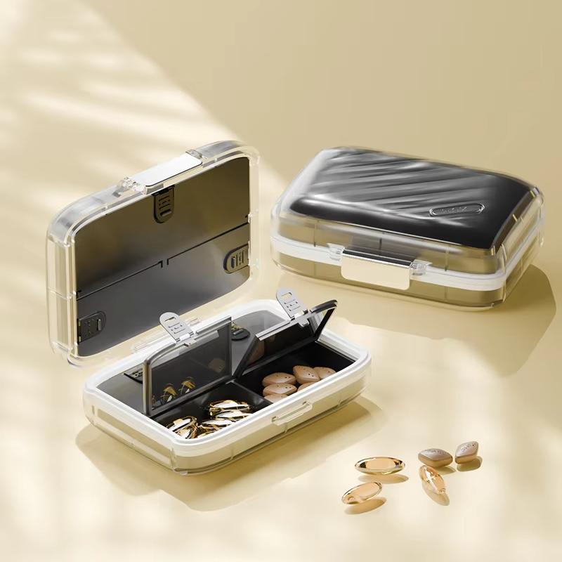 Portable Large Capacity Weekly Medicine Box Capacity Water proof Pill Organizer With Multiple Compartments Suitable For Trip