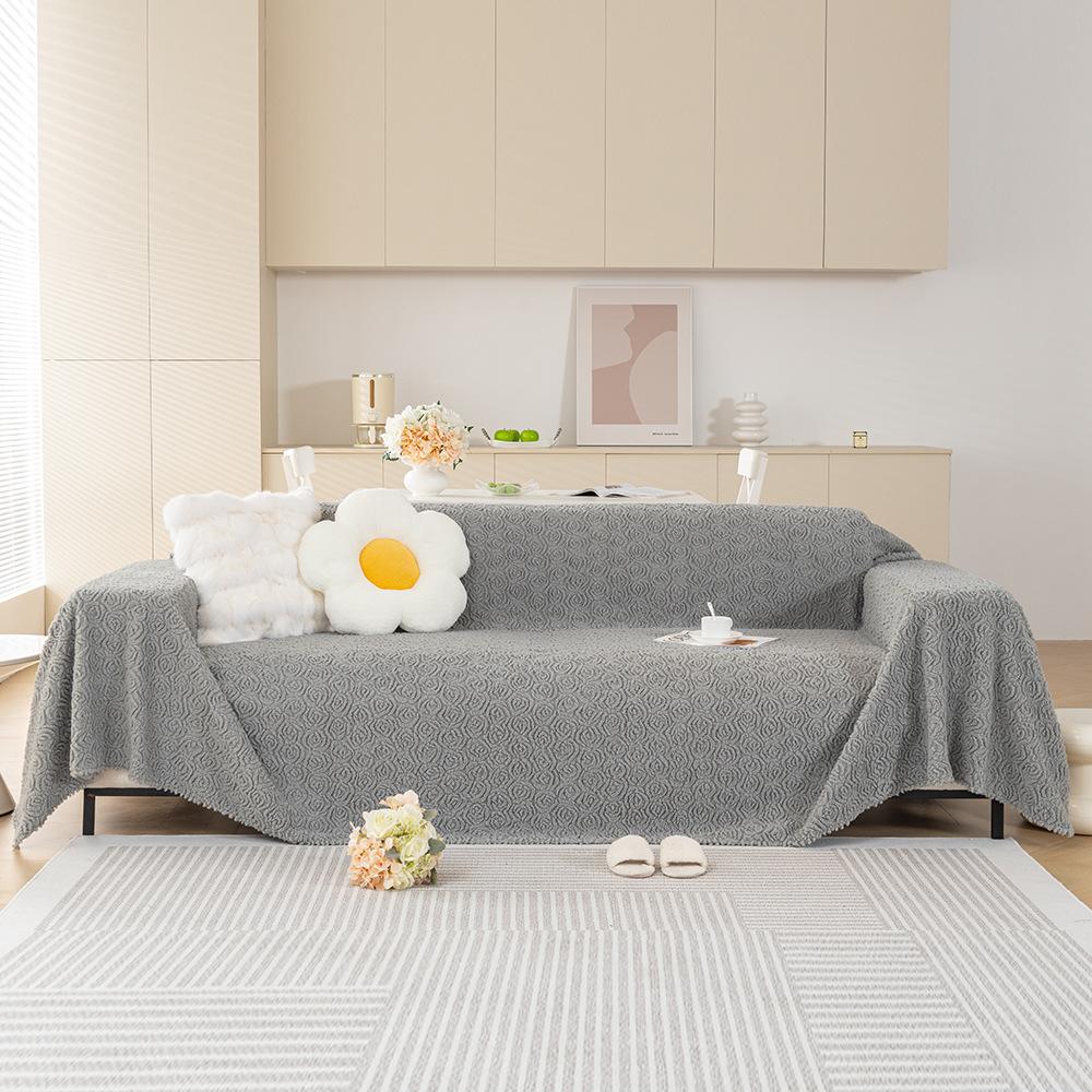 Autumn and Winter Soft Living Room Sofa Towel Creative Caterpillar Comfortable Rose Velvet Home Sofa Towel Solid Color Blanket