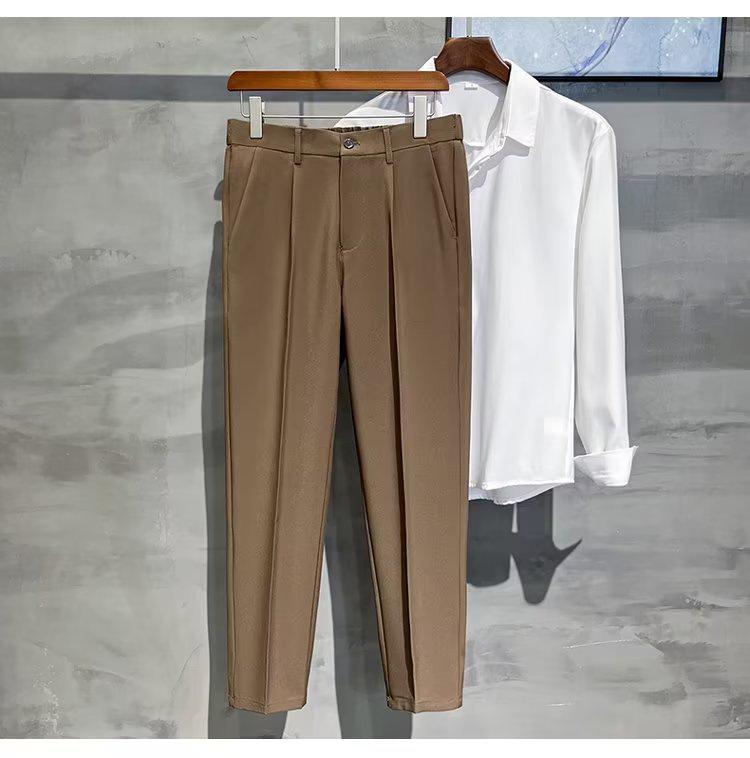 Schwarze Herren Freizeithose mit geradem Bein - Trendig, vielseitig kombinierbar, locker geschnitten für Frühling und Herbst