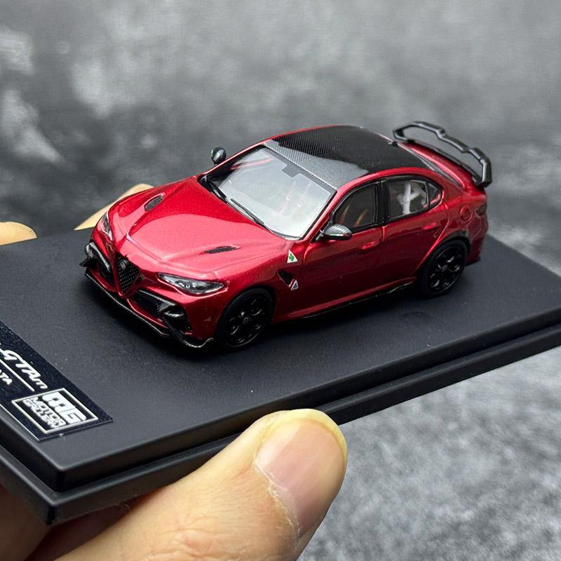 MG 1:64 Alfa Romeo Giulia GTAm Leichtmetall-Auto-Druckguss & Spielzeugfahrzeuge Automodell Miniatur-Maßstabsmodellauto Für Kinder ze6