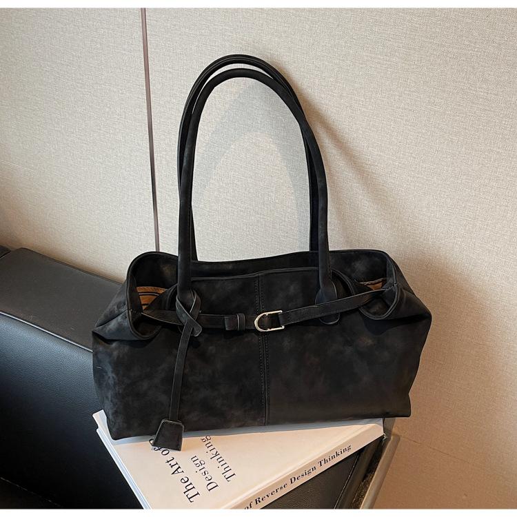 Commuter tote bag women's 2025 new retro shoulder bag fashion handbag niche underarm bag