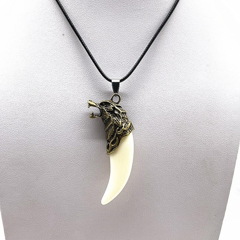 

Fashion Brave Men s Pendant Necklace Vintage Bronze Wolf Tooth Alloy Pendant Necklace Fashion Choker Jewelry
