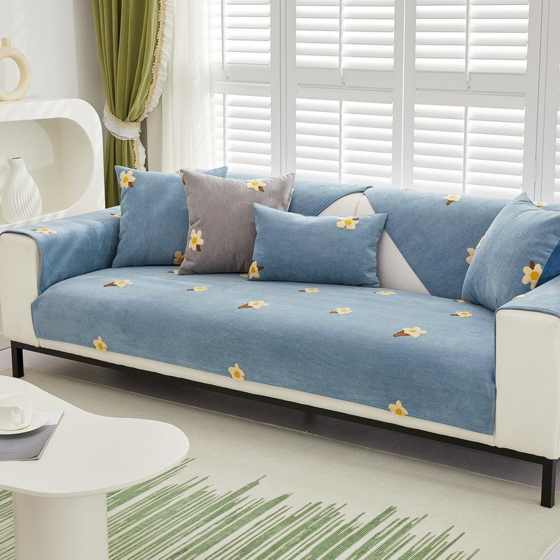 

Подушка для дивана из синели, универсальный нескользящий коврик Four Seasons, маленькая подушка в свежем кремовом стиле, полностью покрытый чехол 70*70cm