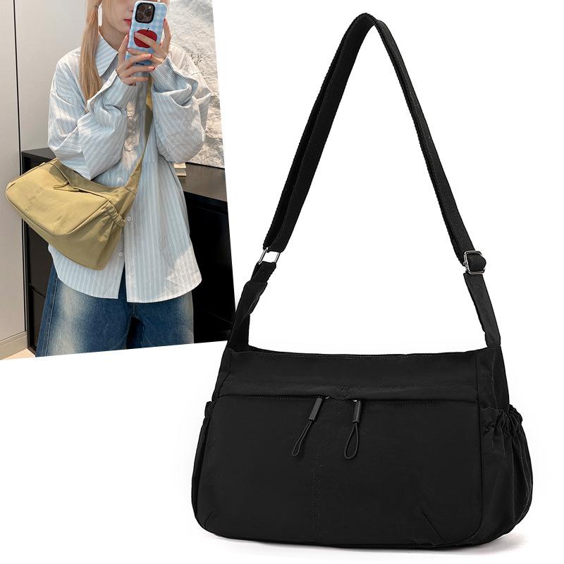 Japanese Fashion Commuter Ladies Shoulder Bag Large Capacity New Joker Tote Bag Nylon Lightweight Niche Crossbody Bag