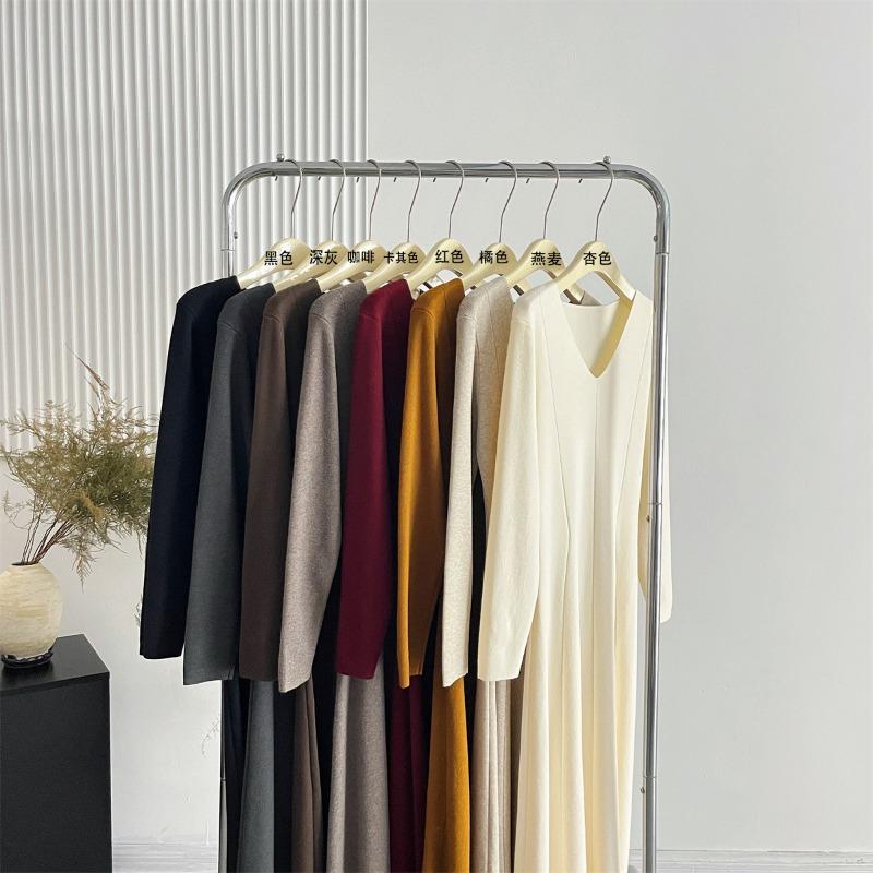 

Осенне-зимнее пальто с платьем-свитером женское нежное трикотажное платье с узким низом черное платье с длинными рукавами One Size хаки