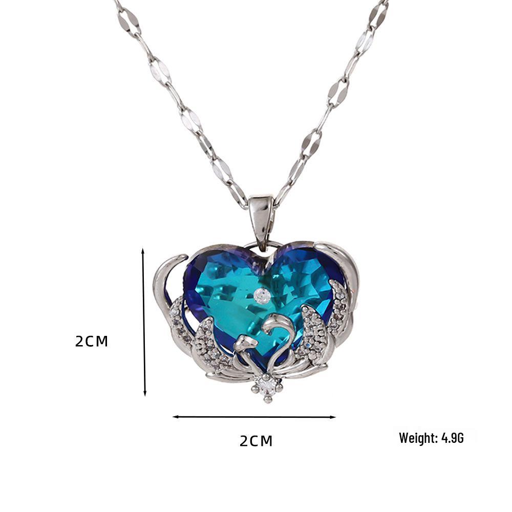 

Gold Heart Pendant Crystal Necklace for Women - Korean Style Light Luxury Summer Jewelry
