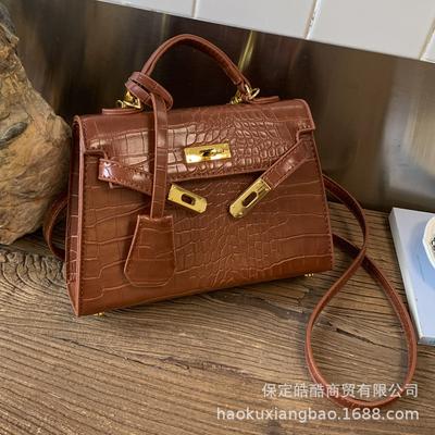 Retro torebka damska 2025 nowa modna jesień i zima wysokiej klasy wzór krokodyla na jedno ramię listonoszka do pracy mała kwadratowa torebka