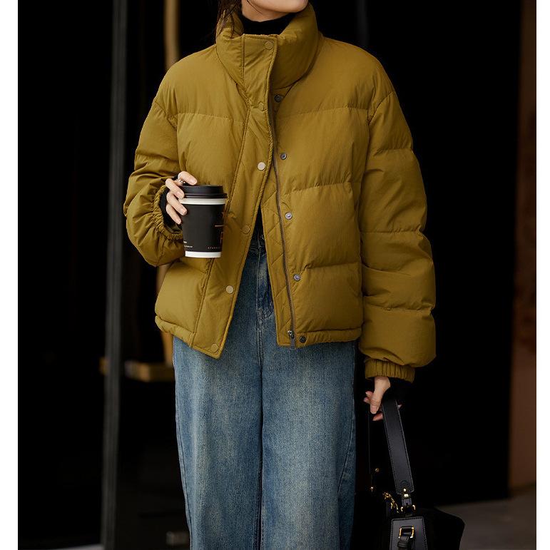 High-end White Goose Down Bread Clothes, Stand-up Collar Goose Down Clothes, Down Jackets for Women, Short Pinghu Women's Clothing for Winter.
