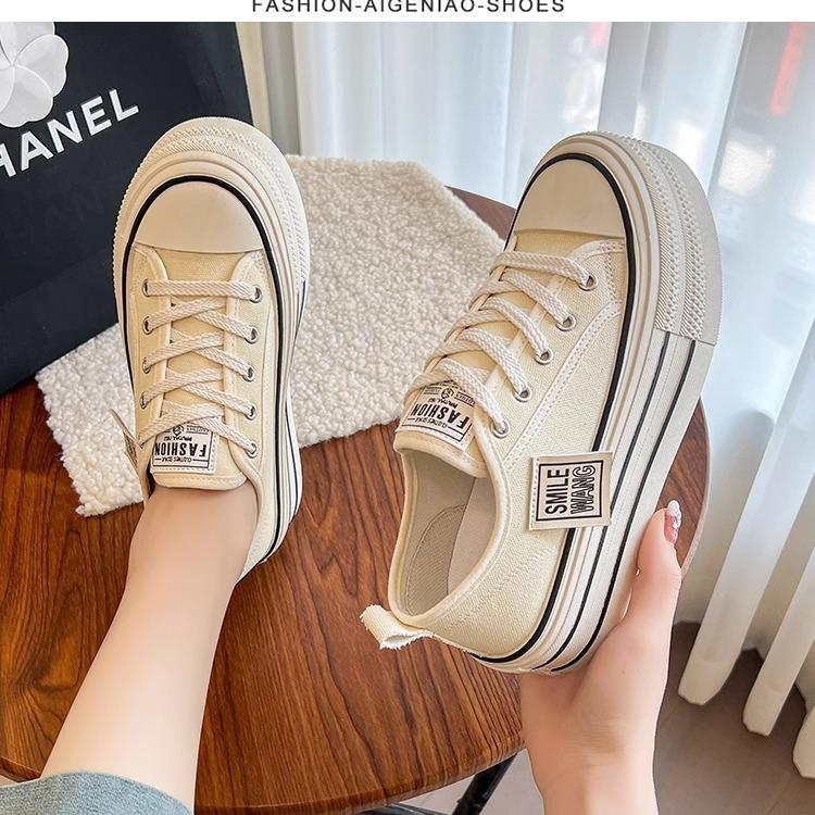 Versatile Platform Canvas Shoes 2025 Summer New Korean Version Small Man Height Increase Strap Low Top Board Explosion White Shoes