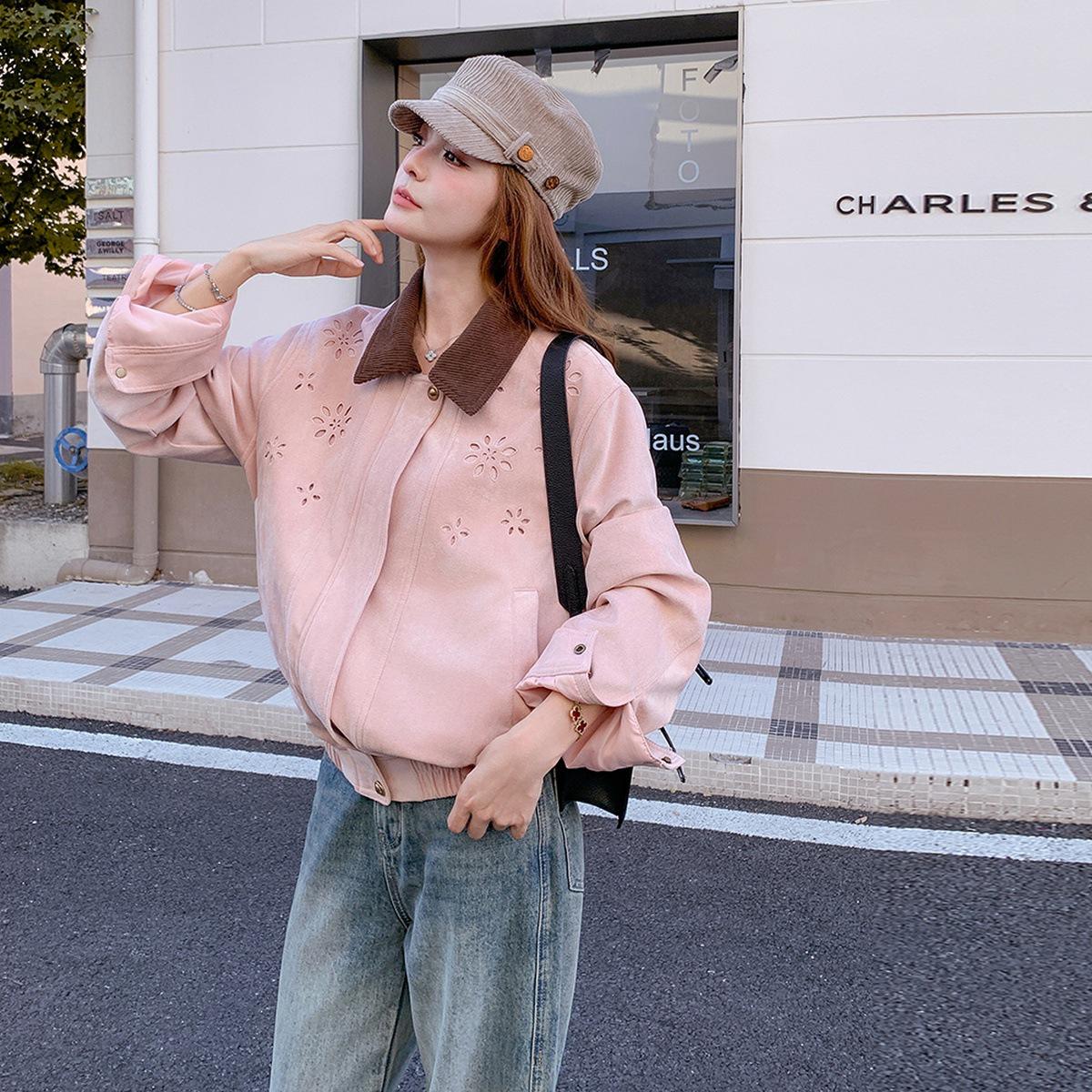 

Короткая куртка из розовой замши в корейском стиле для женщин - Осень 2025, Ажурный дизайн, Омолаживающая, Приталенный крой, Модная. Small розовый