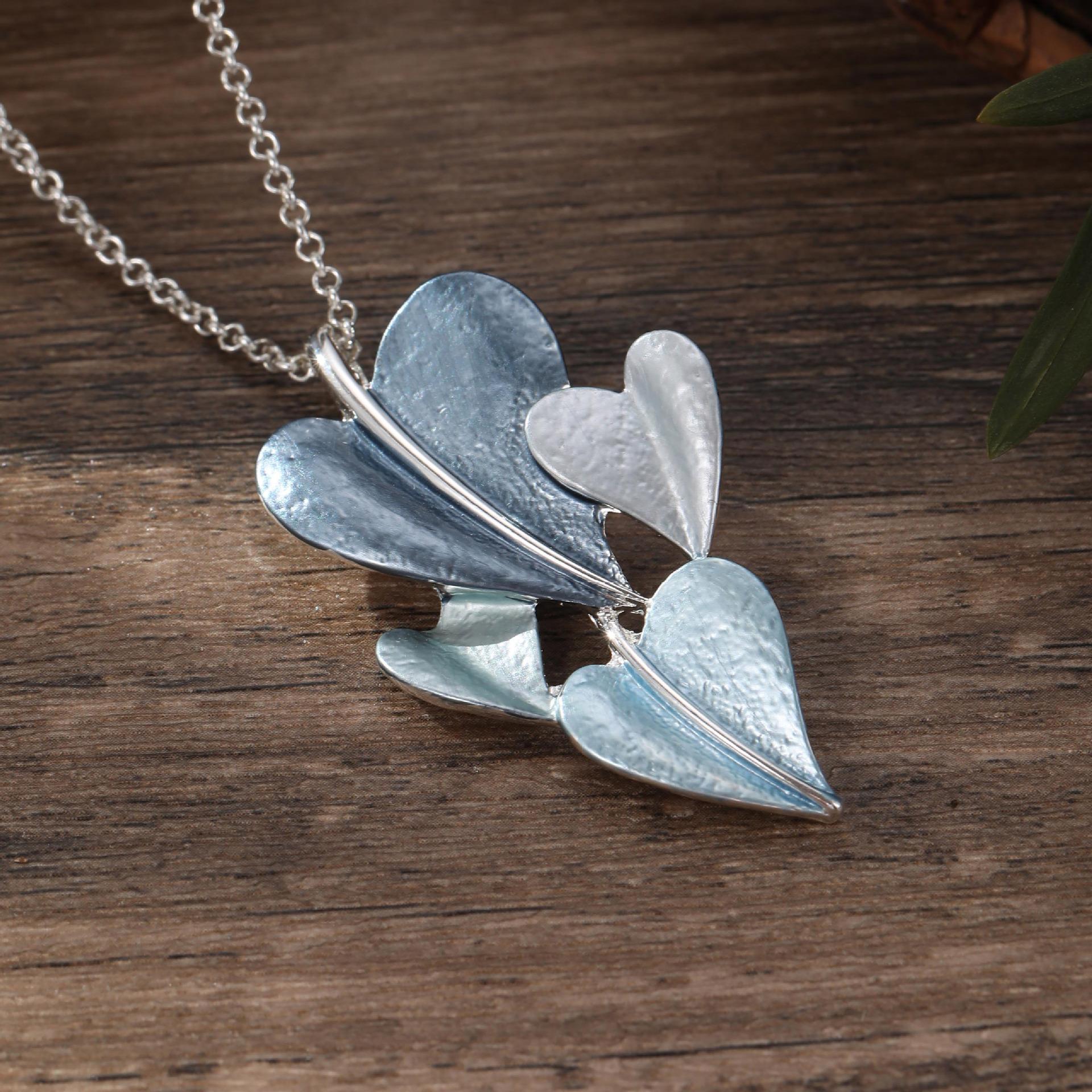 

Новое цветное масло, кулон в форме сердца, модное маленькое свежее женское универсальное ожерелье с любовью