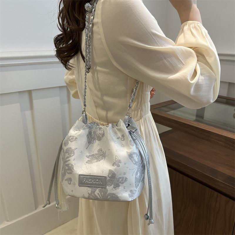 Minimalist Fashion Shoulder Bag For Women 2024 Trendy Summer Large Capacity Pu Bucket Bag