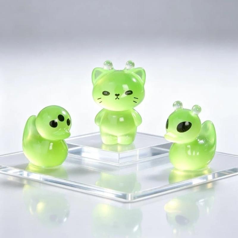 Luminous Mini Cat Duck Resin Figurines 10Pcs Glow In The Dark for Micro Landscape Bonsai Home Desktop Decor