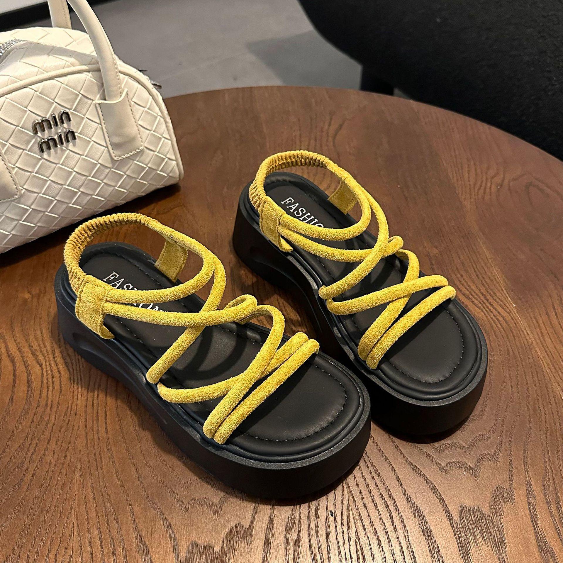 

Niche design platform sandals women s summer new fashion muffin and versatile shoes trend 35 жовтий