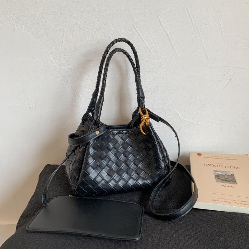 Autumn Hand-woven Portable Bucket Bag Fashion Mother and Child Bag Large Capacity Women's Shoulder Messenger Bag