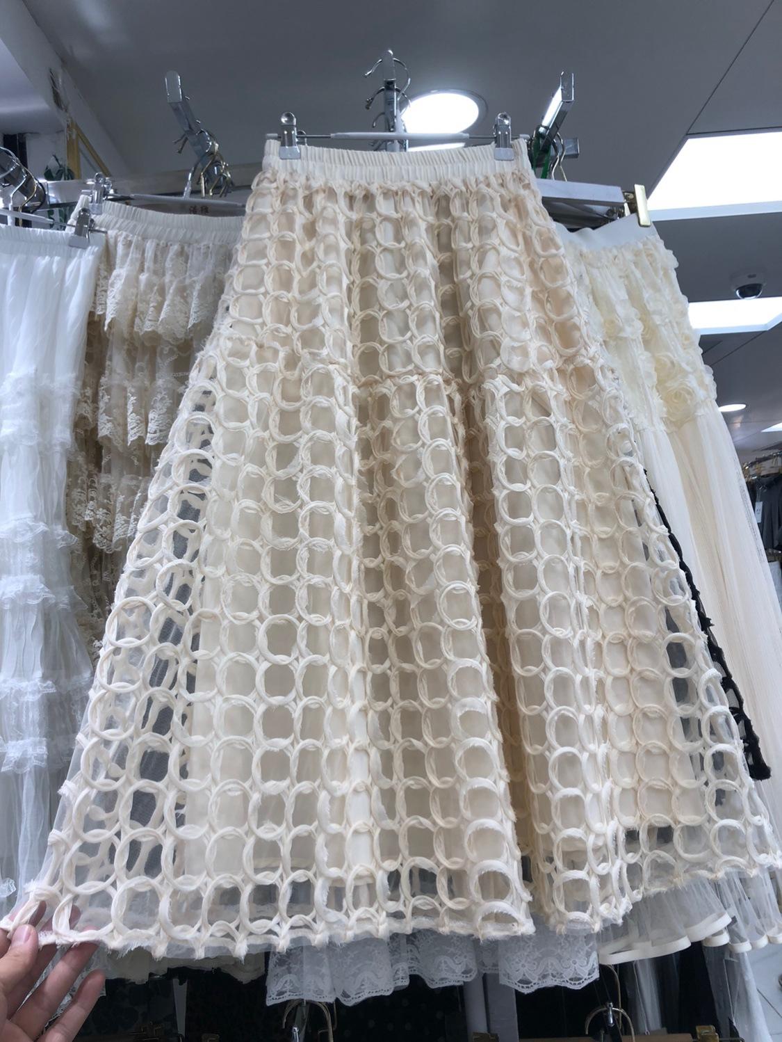 

2025 весна и лето новая французская однотонная ажурная юбка крючком из тяжелой промышленности, тонкая ретро-юбка в стиле а-образного кроя one size fits all абрикосовый