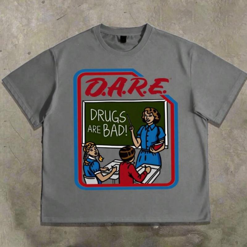 Men's T-shirt with Retro DARE Slogan Pattern Printed Short Sleeved T-shirt and American Street Style Round Neck Men's Casual Top