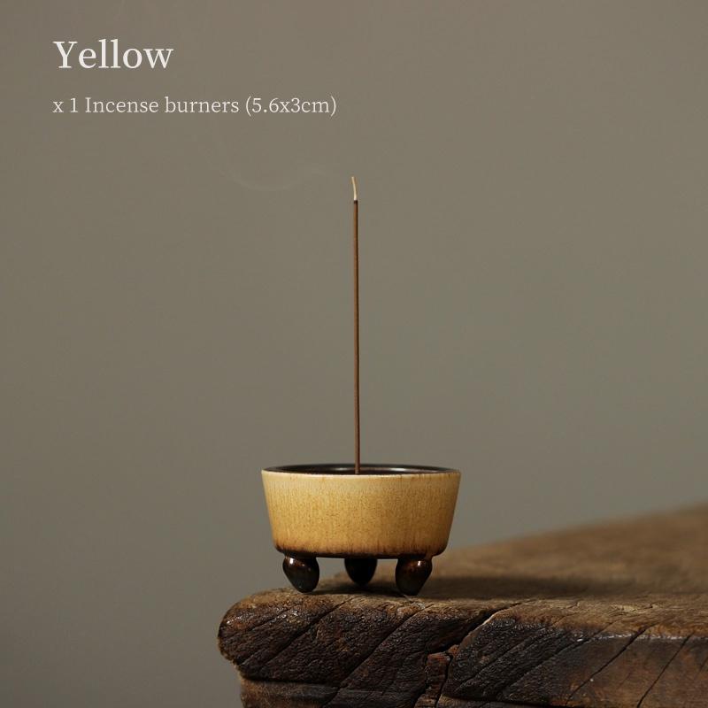 

Japanese Style Ceramic Incense Burner Kiln Change Three-legged Incense Holder Indoor Aromatherapy Burner жёлтый