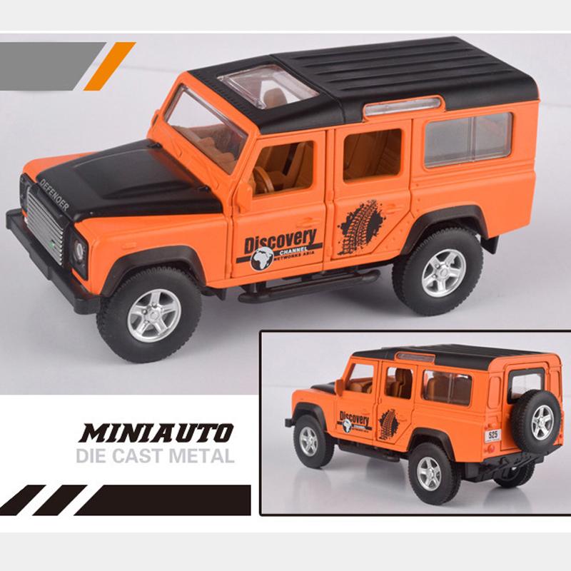 Maßstab 1:32 Land Rover Defender Druckgussauto-Modellspielzeug, zurückziehbares Spielzeugfahrzeug mit Ton und Licht für Kinder, Kleinkinder, Jungen und Mädchen, Geschenkkollektion