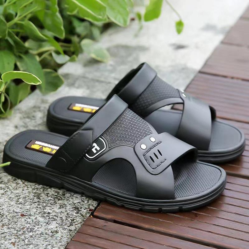 Summer Men's Beach Sandals with Soft Sole Anti Slip Daily Casual Thick Breathable Slippers