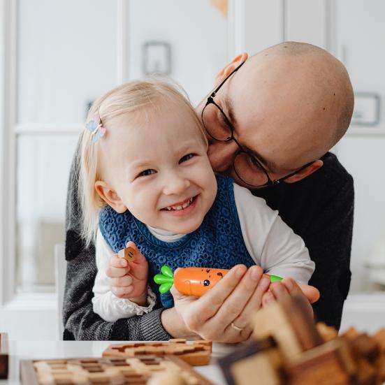 Teleskop-Rettich-Spielzeug, lustiger Kreisel, Stressabbau, Dekompression, tragbares Schwerkraft-Karottenspielzeug für Kinder und Erwachsene, Geburtstagsgeschenk