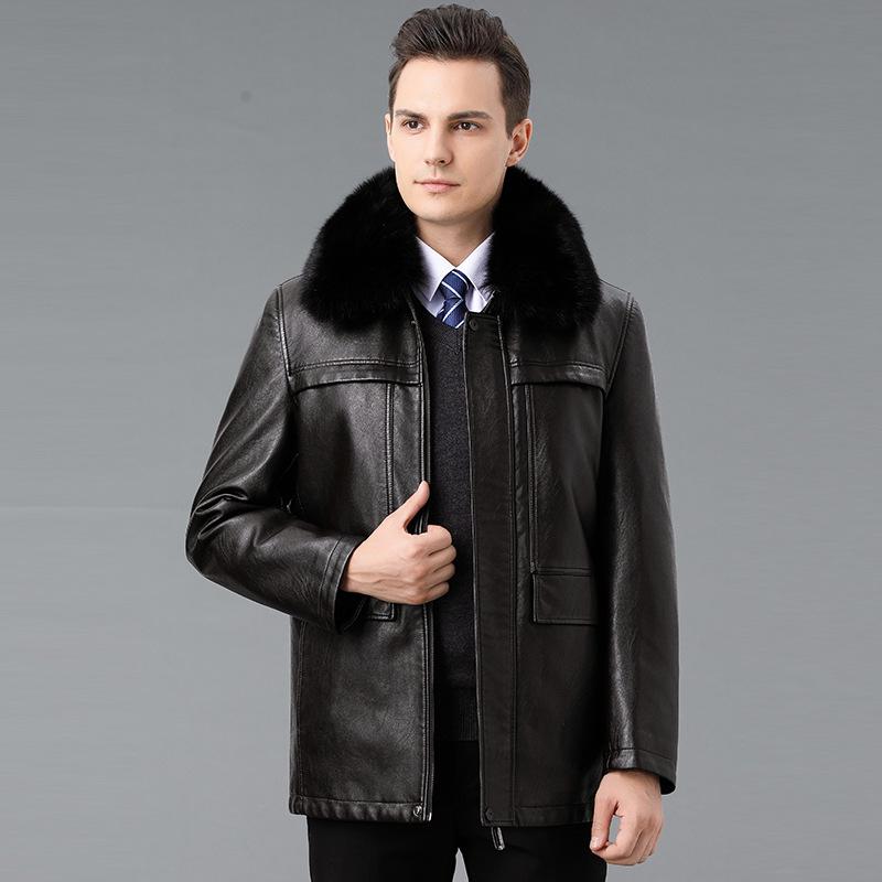 

Мужская зимняя куртка из натуральной кожи со съемным меховым воротником и пуховой подкладкой — идеальный вариант для людей среднего и пожилого возраста. M