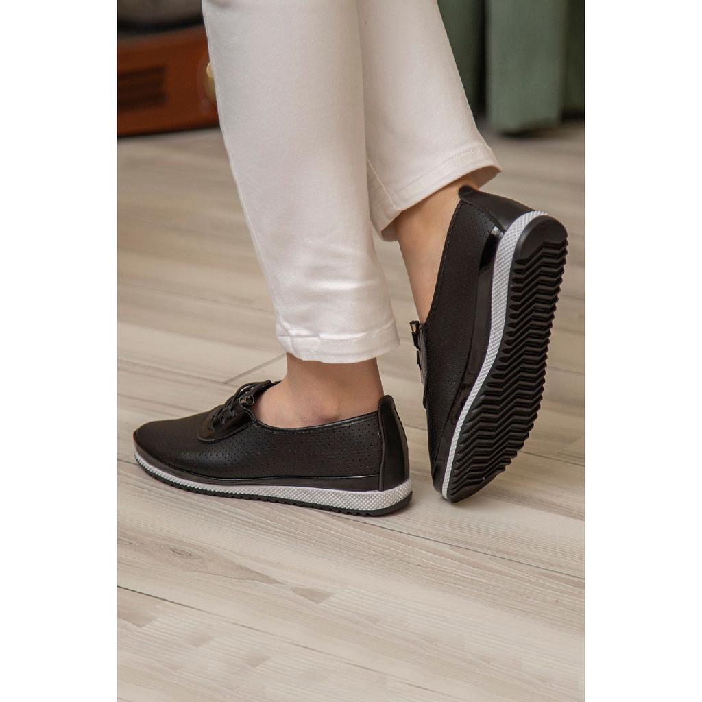 Orthopädische Ballerina-Schuhe aus weicher Haut für Damen mit perforiertem Kordelzug