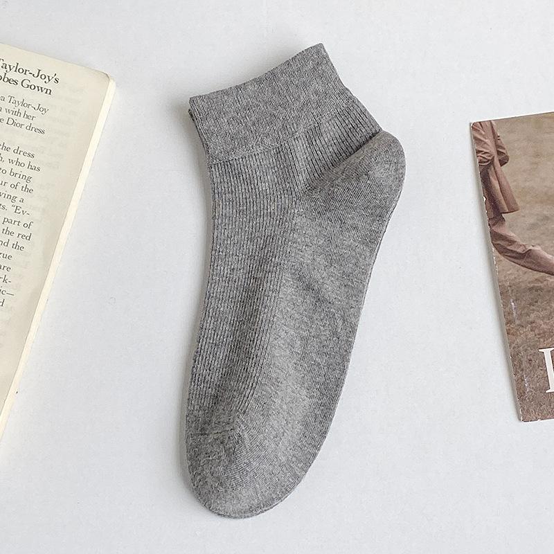 

Мужские весенне-летние тонкие однотонные дышащие влагоотводящие дезодорирующие носки-следки 1 pair серый