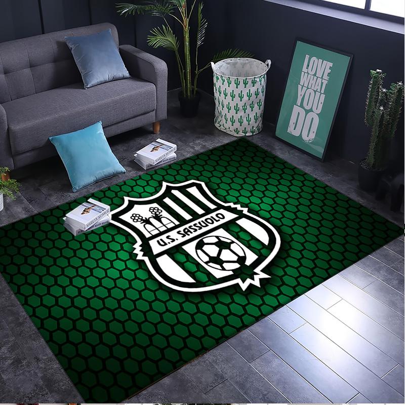 1 Stück Teppich Sassuolo Fußballwappen Design Teppich, Stuhlteppich, Läufer für Büro Schlafzimmer Wohnzimmer Schlafzimmer, Fußabtreter Dekoration Weihnachts-Fan-Geschenke