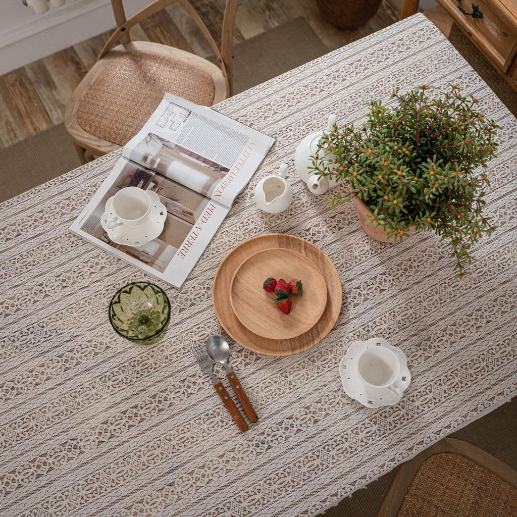 1pc Rustic Crochet Lace Tablecloth with Tassels – Elegant Diamond Plaid Design, Cream Floral Patterns, Perfect for Weddings, Family Banquets