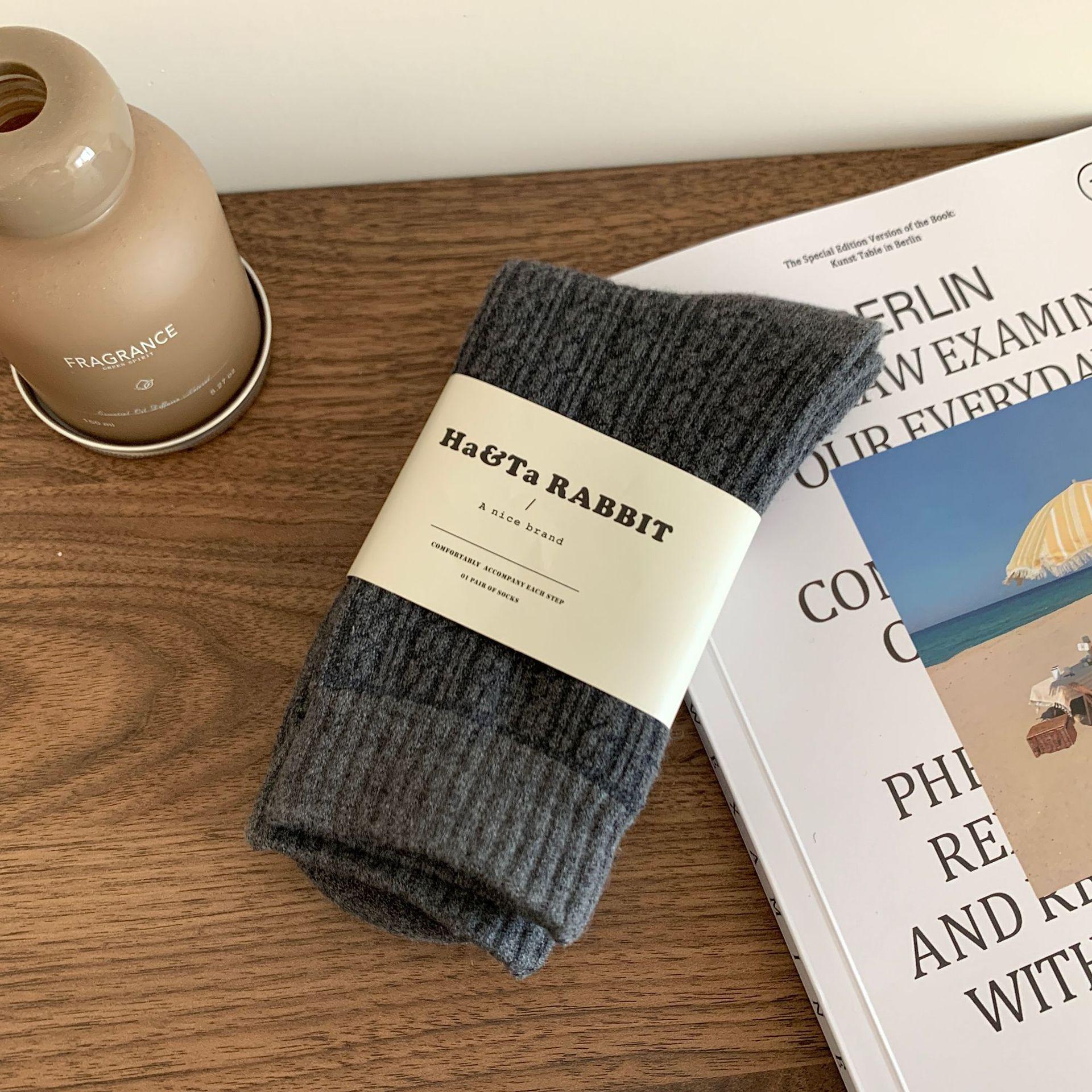 

Men s Autumn/Winter Velvet Thickened Mid-Calf Socks - Warm, Brushed Loop, Solid Color Casual Socks One Size