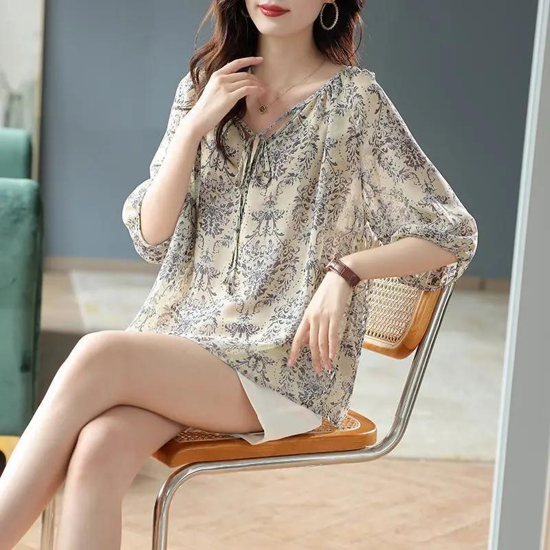 Spring New Style Fashionable and Age Reducing Lace Up V-neck Printed Seven Quarter Sleeve Western Style Chiffon Belly Cover Top