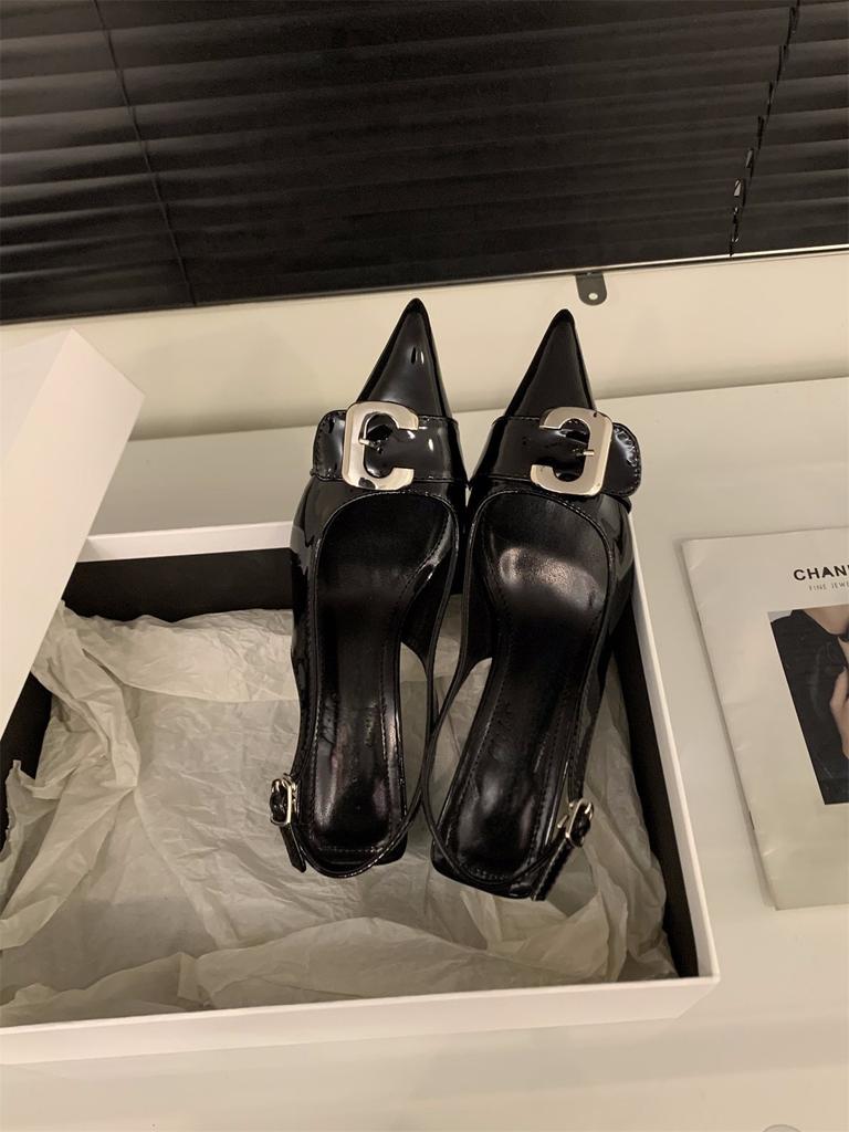 Schwarze High Heels Temperament Society-Lady Tasche Kopf Sandalen Feenschuhe 2025 neu Frühling und Sommer Französische spitze Einzelne Schuhe