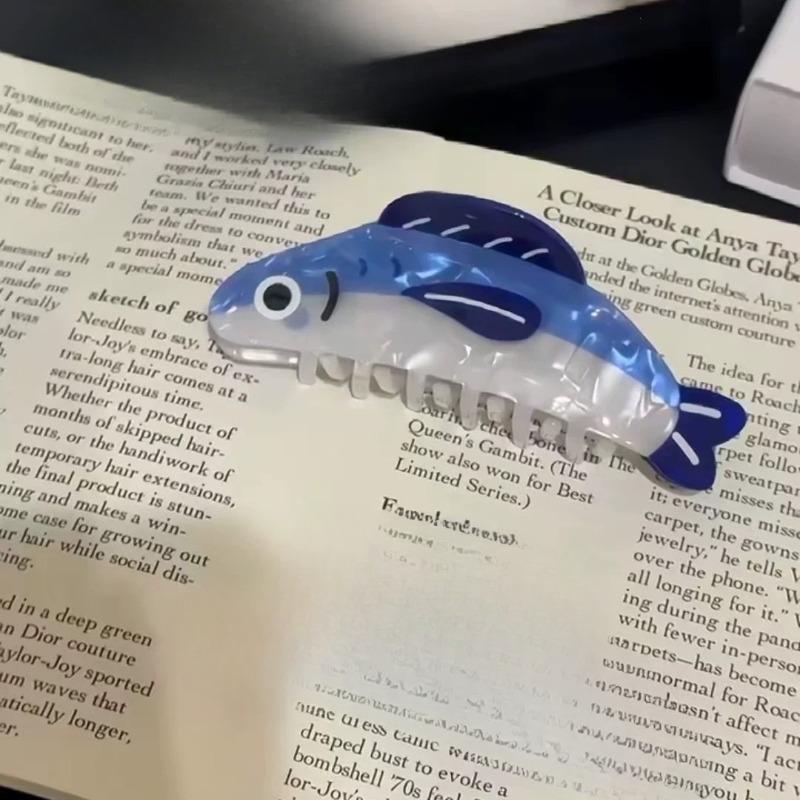 Sardine Hair Clips Are Unique and Niche. They Are Cute and Sweet. The Back of The Head Hair Clips Are Versatile