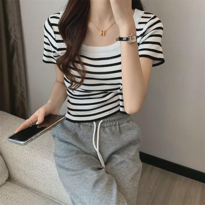 French Style Black & White Striped U-Neck Short-Sleeve Women's Summer T-Shirt