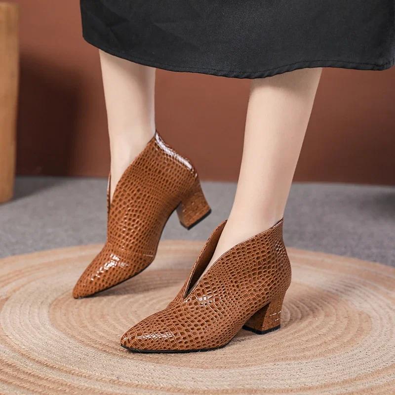 2024 Fashion Versatile Solid Color Women's Boots Spring and Autumn Hot Selling Comfortable Thick Heel Nude Boots Women's Shoes