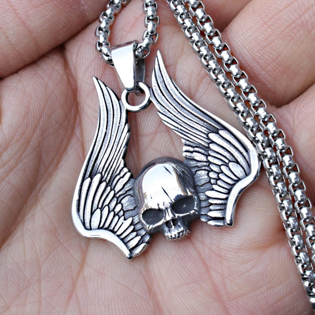 New Skull Pendant Necklace European and American Retro Wings Titanium Steel Men's Necklace
