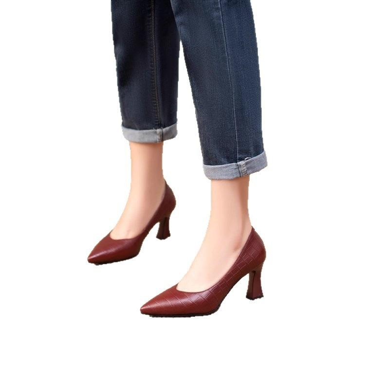 Bequeme einzelne Schuhe Neue High Heels im Herbst, schwarze weichsohlige Stiletto-Spitzschuhe für Pendler
