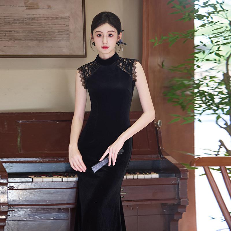 Black velvet sleeveless national style new Chinese Suzhou waist pinched autumn cheongsam improved young women's high-end dress