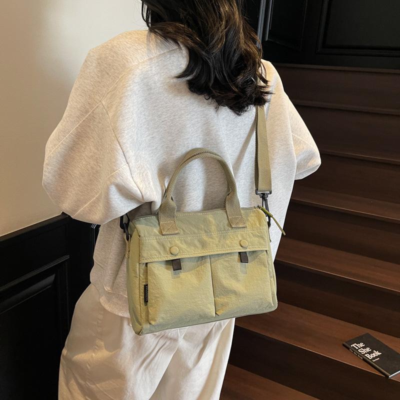Large capacity bag women's 2025 new tote bag casual personalized commuter bag sports handbag shoulder messenger bag