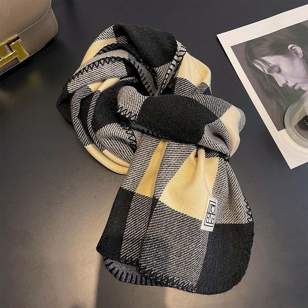 Korean Plaid Scarf Women Winter Classic Warm Imitation Cashmere Scarves Thick Bandana Fashion Luxury Shawl Wrap Bib Neckerchief