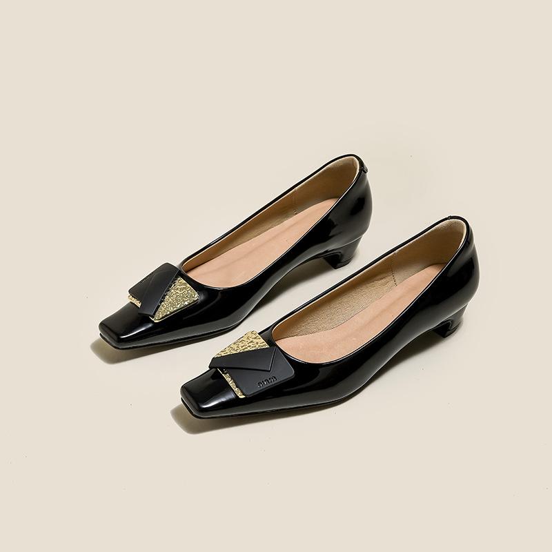 

Женская обувь легкая роскошь высокое чувство 2025 не устают ноги кожаные туфли на высоком каблуке женские универсальные одинарные туфли весенние женские для работы маленькие кожаные ш 35 чёрный