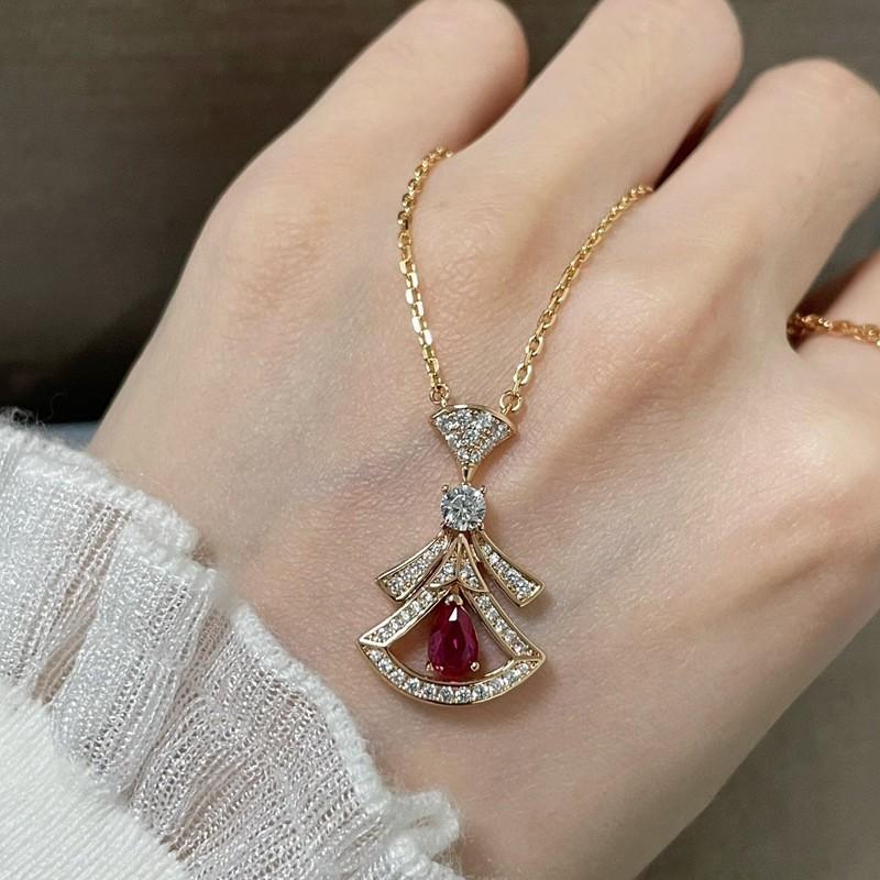 New Full Diamond Necklace for Women, Fashionable, Light Luxury, Elegant, High End, Clavicle Chain