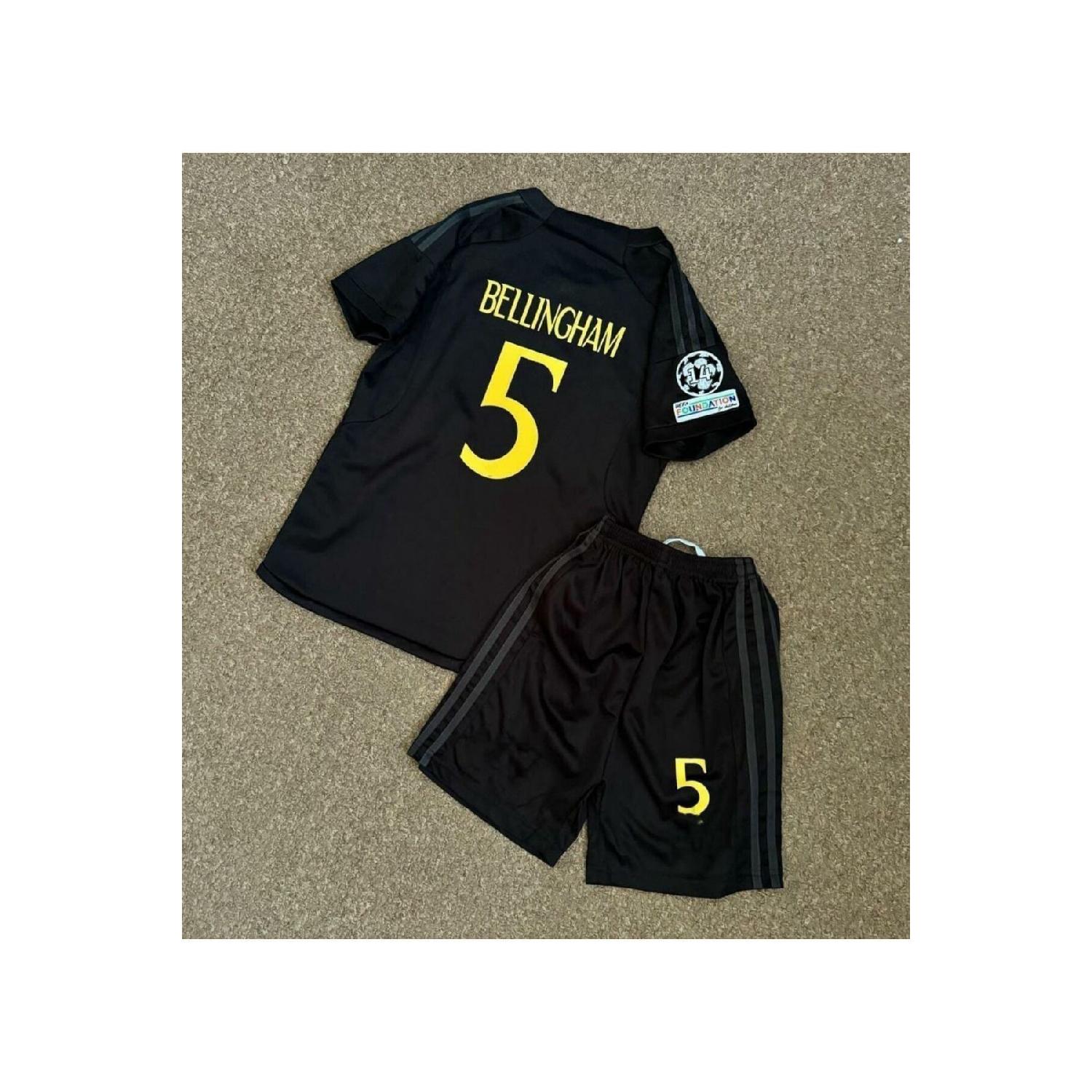 

Новый сезон 2023/24 комплект из 3 детских трикотажных изделий Jude Bellingham Alternative (третья рубашка) 5-6 Yaş чёрный