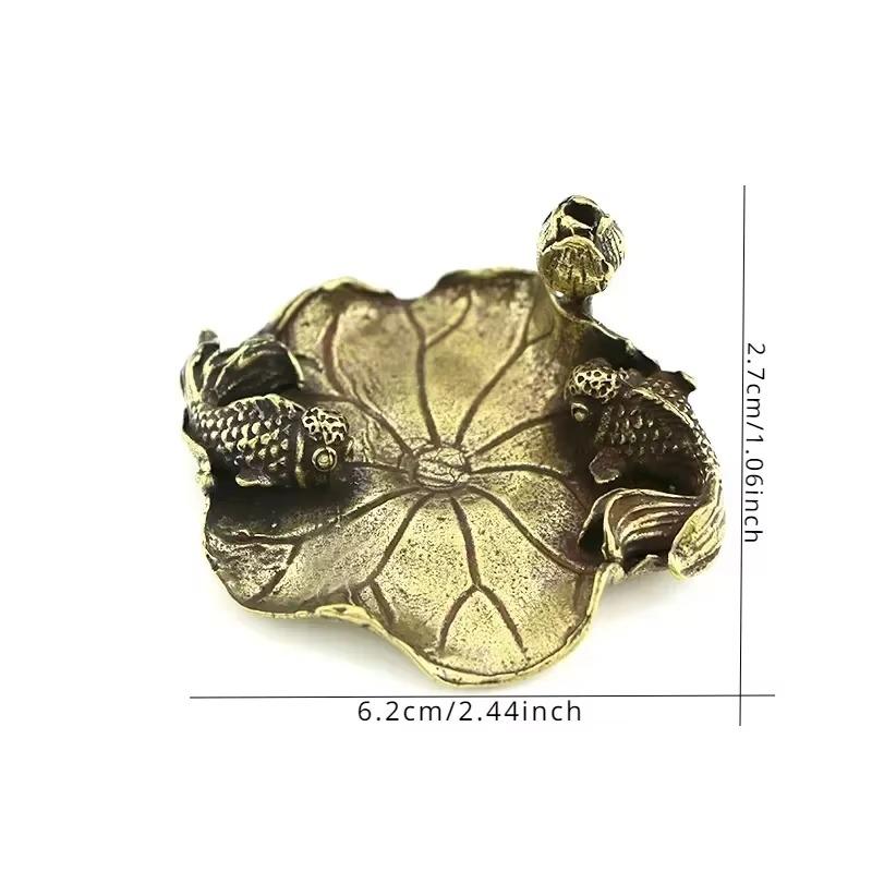 Vintage Brass Carp Lotus Leaf Micro Carved Ornament Creative Home Decoration Metal Lotus Leaf Fish Ornament Desktop Tea Pet
