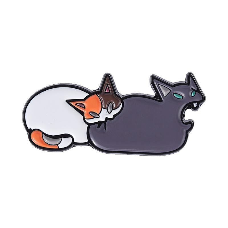 Contrast Style Snuggling Cats Enamel Pin Calico Cool Cat Brooch Two Cats Lapel Badge for Backpacks Girls Gift
