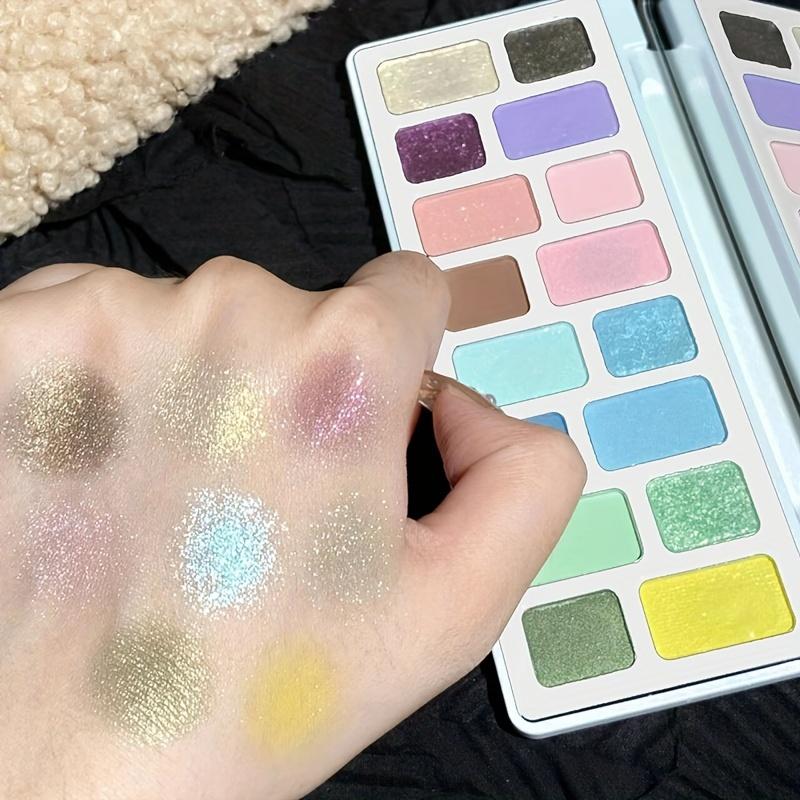 Palette di ombretti Macaroon da 16 colori Finiture opache e luccicanti vivaci per look cut crease abbaglianti Tonalità per occhi con glitter Luccicanti per il trucco quotidiano