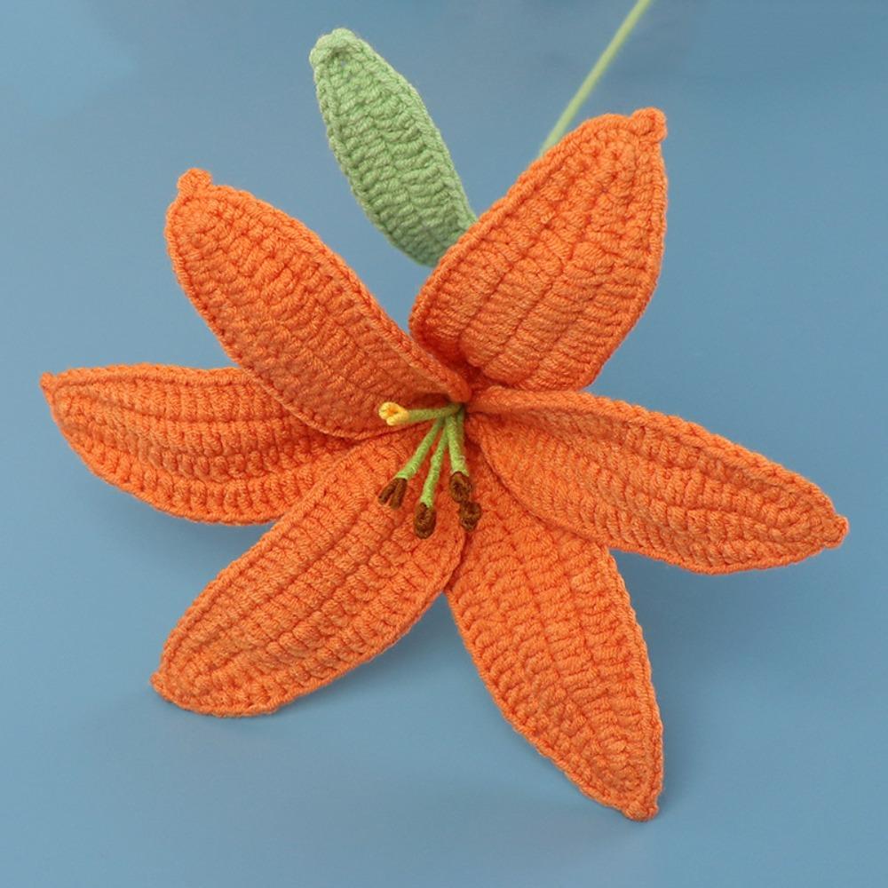 Gifts Hand-Knitted Lily Flower Lightweight Fake Flower Plants  Home Decor