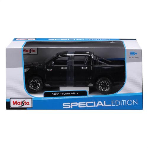 Maisto 1/27 Scale Toyota Hilux Black / Diecast Model Car, Finished Product, 32920 BK