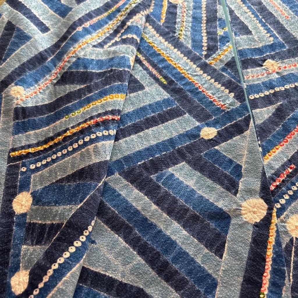 Used Pure silk lining small pattern geometric diaphragm